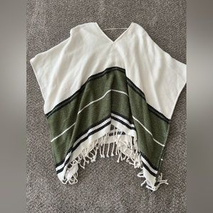 Treasure & Bonde knitted poncho